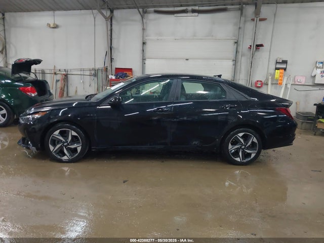 KMHLS4AG2PU436700 Hyundai ELANTRA SEL