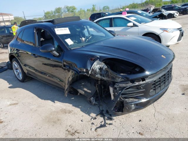 2017 PORSCHE MACAN WP1AB2A56HLB14131