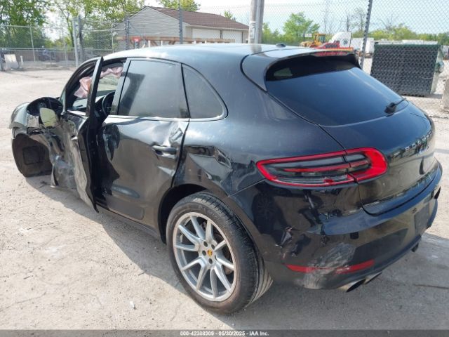 2017 PORSCHE MACAN WP1AB2A56HLB14131 Photo 2