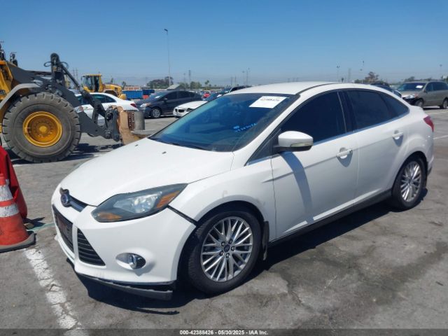 1FADP3J22EL131733 Ford Focus Titanium