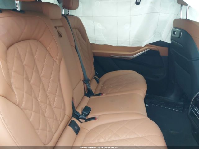 2025 BMW X7 5UX23EM06S9Y05540 Photo 7