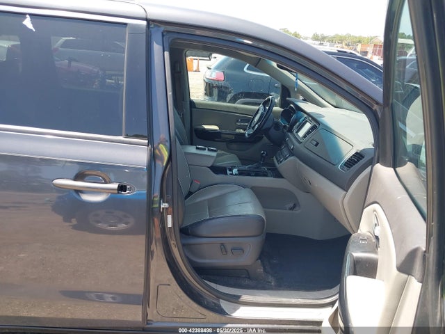 KNDMC5C10F6066516 KIA Sedona Sx