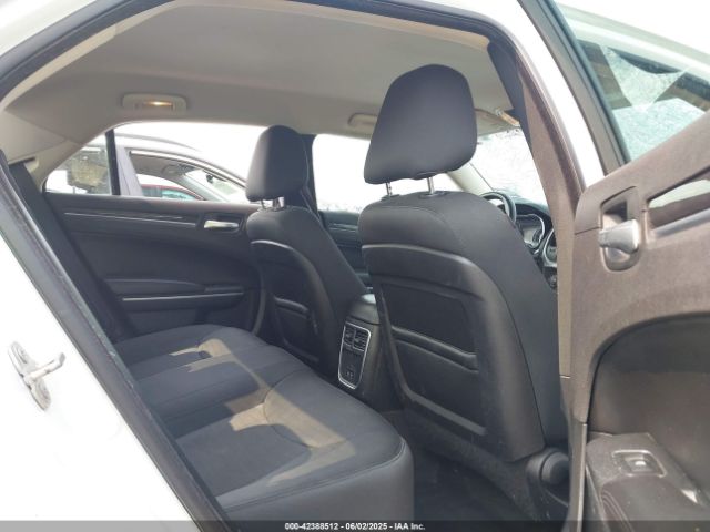 2018 CHRYSLER 300 2C3CCAAG3JH250131 Photo 7