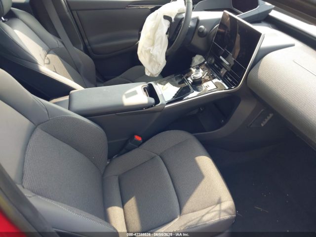 2024 TOYOTA BZ4X JTMABACA9RA089972 Photo 4