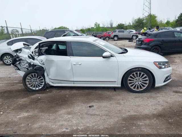 1VWBS7A3XGC037499 Volkswagen 2016