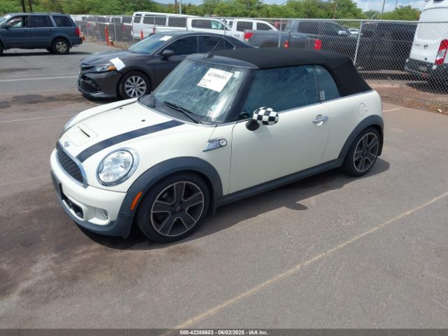 2011 MINI COOPER S WMWZP3C54BTX84385 Photo 1