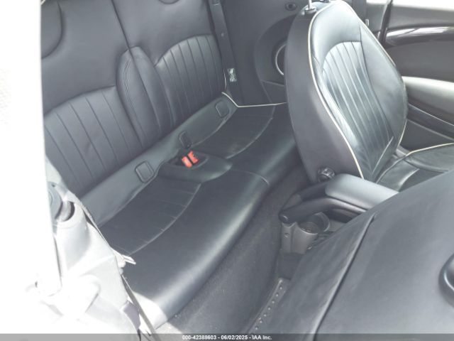 2011 MINI COOPER S WMWZP3C54BTX84385 Photo 7
