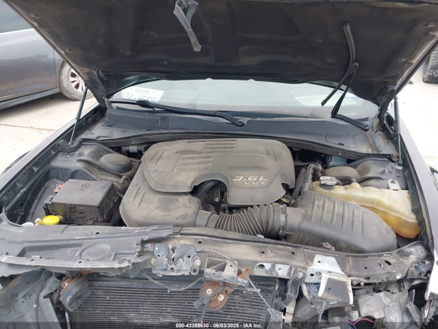 Chrysler 2017 2017 2C3CCABG1HH663688 Image 10