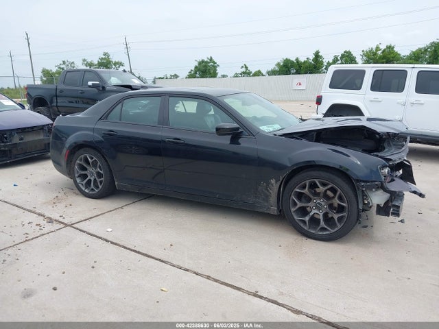 Chrysler 2017 2017 2C3CCABG1HH663688 Image 12