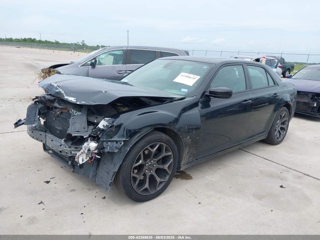 Chrysler 2017 2017 2C3CCABG1HH663688 Image 2