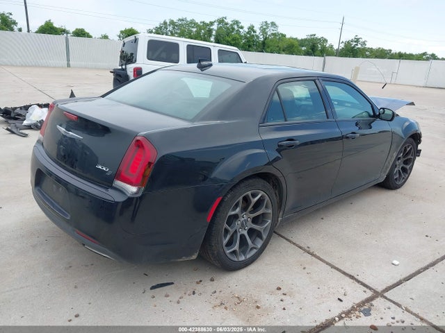 Chrysler 2017 2017 2C3CCABG1HH663688 Image 4