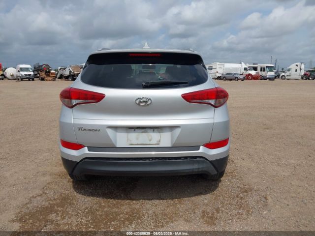 KM8J33A41JU678065 Hyundai Tucson Sel Plus