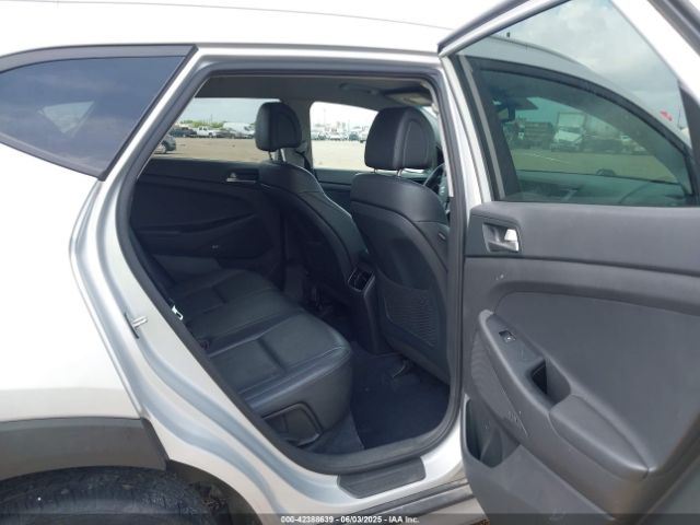 KM8J33A41JU678065 Hyundai Tucson Sel Plus