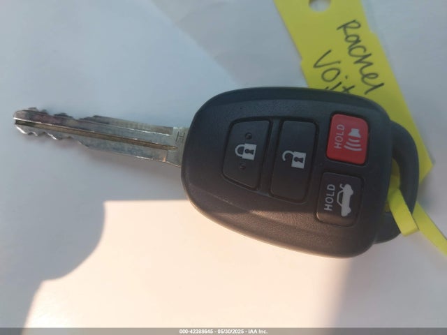 4T1BF1FK8GU585625 Toyota CAMRY SE