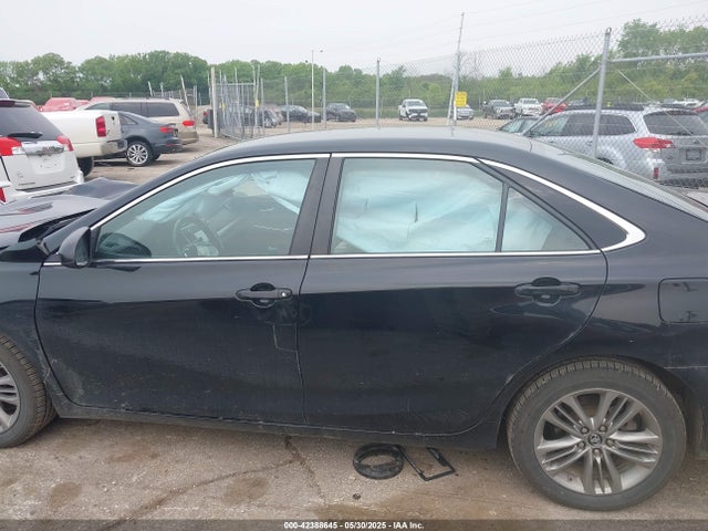4T1BF1FK8GU585625 Toyota CAMRY SE