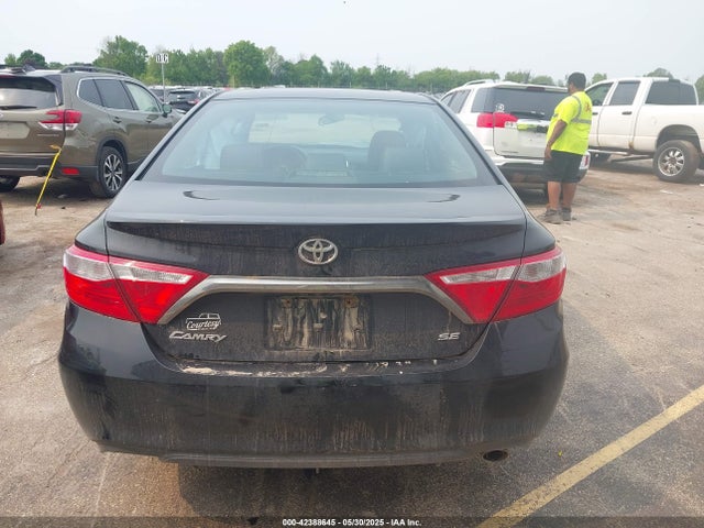4T1BF1FK8GU585625 Toyota CAMRY SE