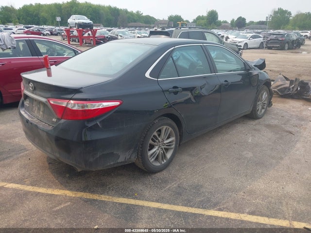 4T1BF1FK8GU585625 Toyota CAMRY SE