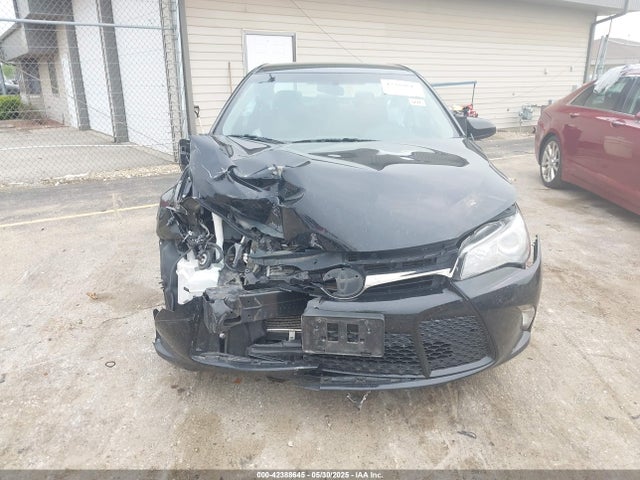 4T1BF1FK8GU585625 Toyota CAMRY SE