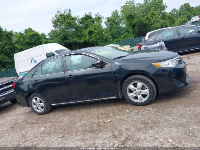 4T1BD1FK8EU106235 Toyota Camry Hybrid Le