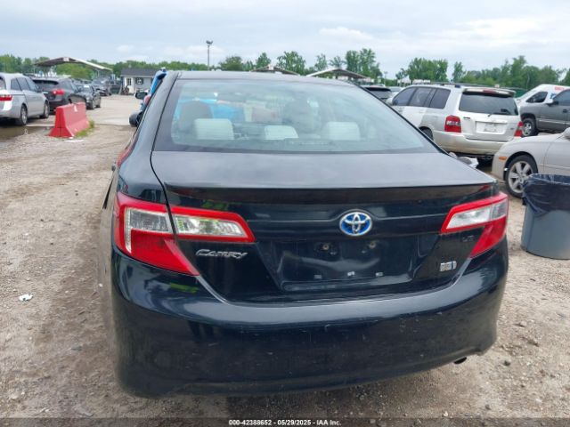 4T1BD1FK8EU106235 Toyota Camry Hybrid Le
