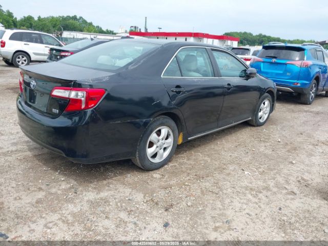 4T1BD1FK8EU106235 Toyota Camry Hybrid Le