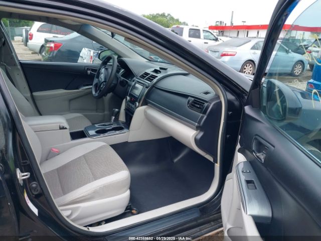 4T1BD1FK8EU106235 Toyota Camry Hybrid Le