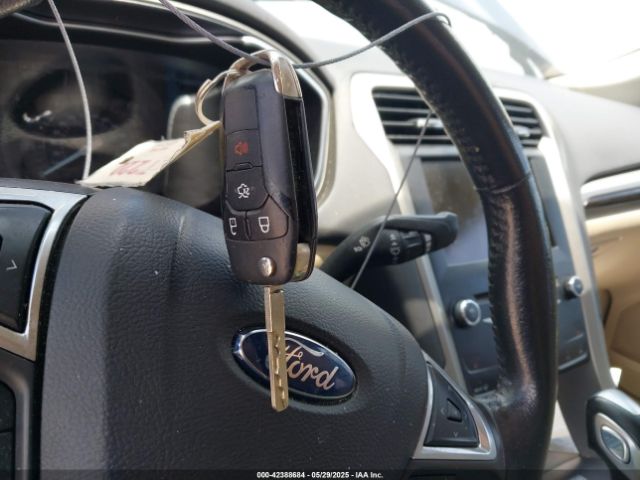 3FA6P0HD2ER233677 Ford FUSION SE