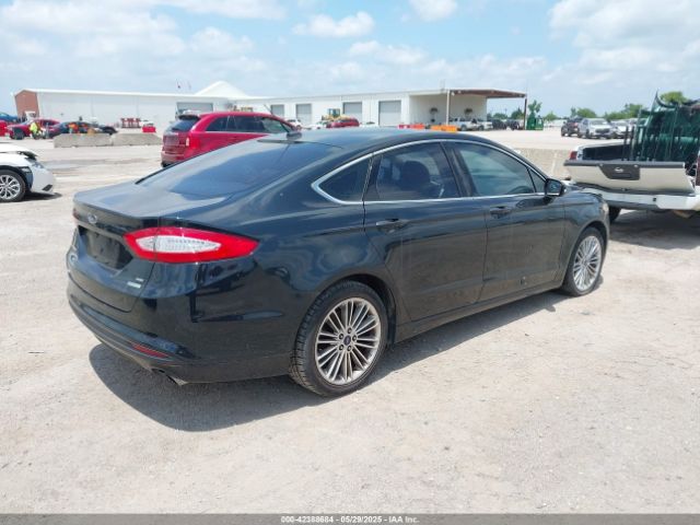 3FA6P0HD2ER233677 Ford FUSION SE