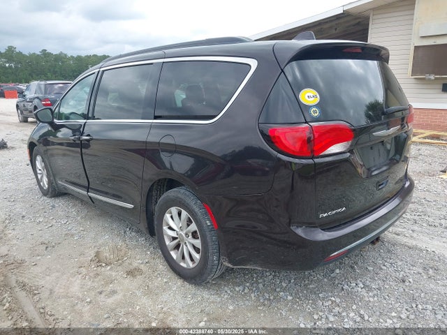 2C4RC1BG5HR603400 Chrysler Pacifica Touring-l