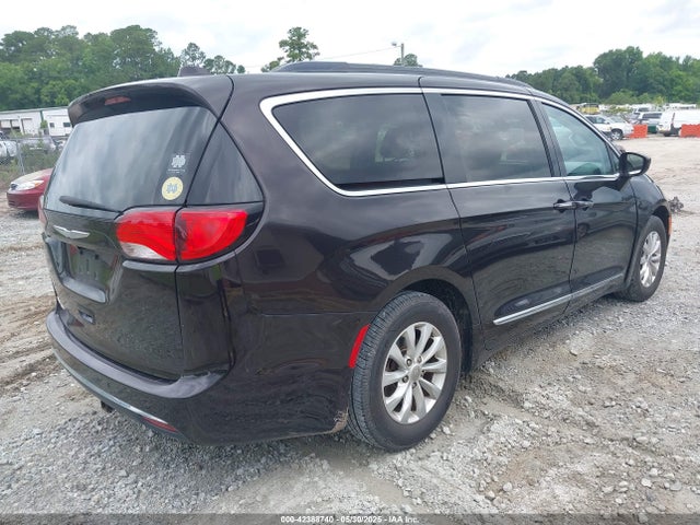 2C4RC1BG5HR603400 Chrysler Pacifica Touring-l