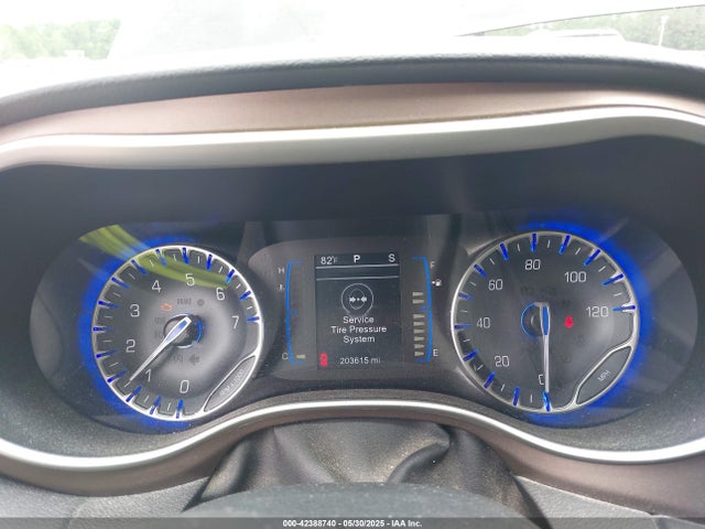 2C4RC1BG5HR603400 Chrysler Pacifica Touring-l