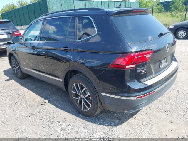 2020 VOLKSWAGEN TIGUAN 3VV3B7AX1LM033152 Photo 2