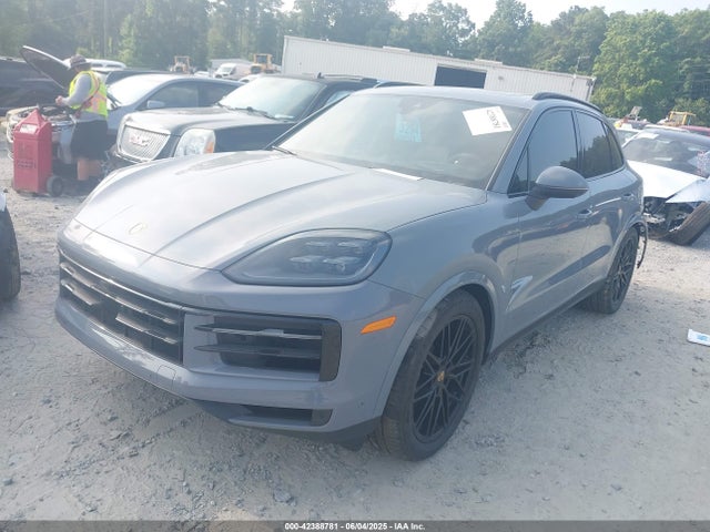 Porsche Cayenne 2024 WP1AL2AY0RDA32737 Image 2