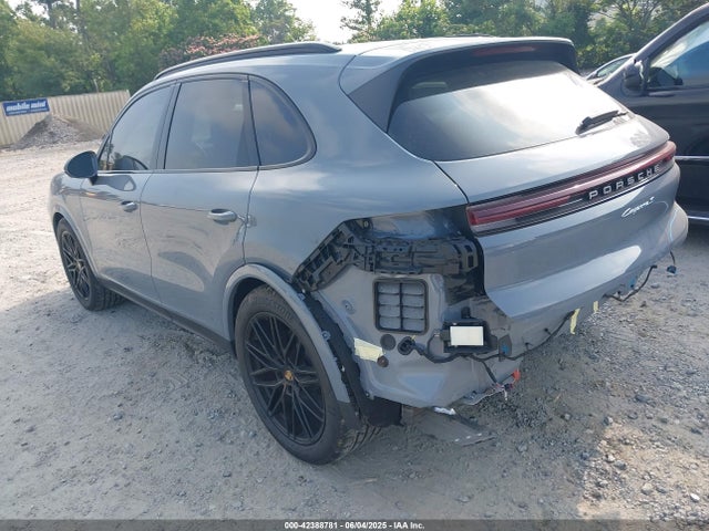 Porsche Cayenne 2024 WP1AL2AY0RDA32737 Image 3
