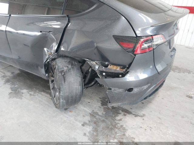 2022 TESLA MODEL Y 7SAYGDEF0NF451010 Photo 5