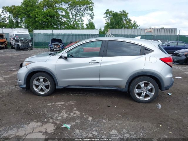 3CZRU6H35GM702636 Honda HR-V LX