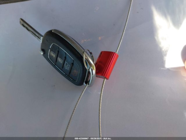 KM8J33A4XJU717395 Hyundai TUCSON SEL