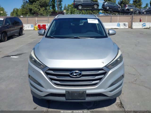 KM8J33A4XJU717395 Hyundai TUCSON SEL