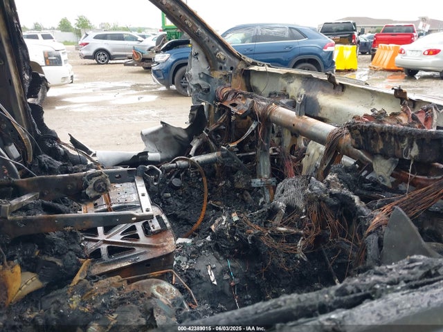 3GCUYDEDXMG215061 Chevrolet l84 - di, alum, gen 5, var 2