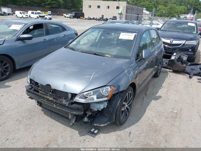 3VW217AU9FM102268 Volkswagen 2015