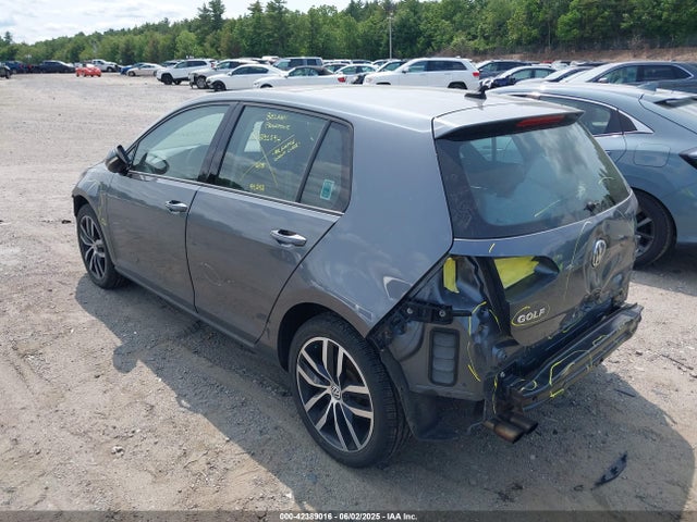 3VW217AU9FM102268 Volkswagen 2015