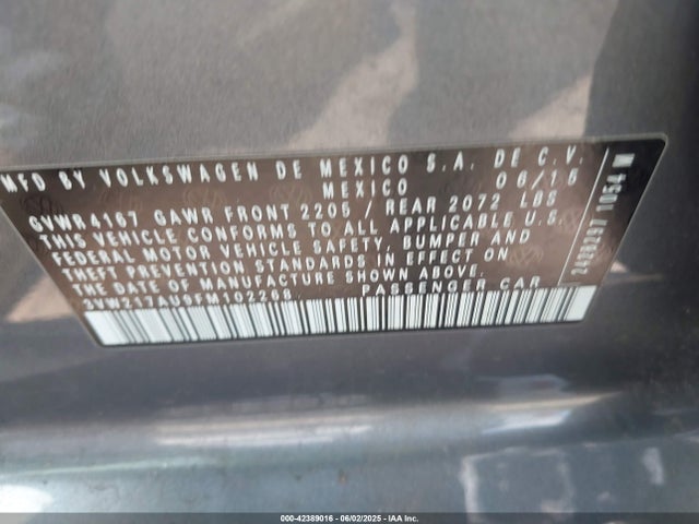 3VW217AU9FM102268 Volkswagen 2015