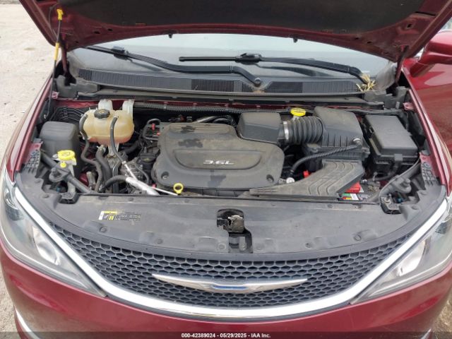 2018 CHRYSLER PACIFICA 2C4RC1FG8JR197953 Photo 9