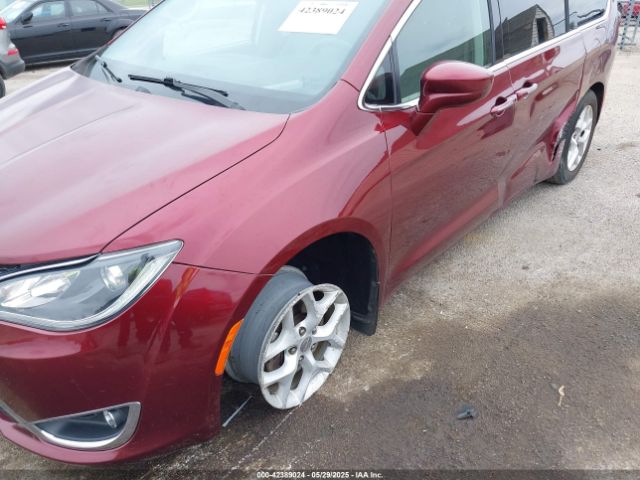 2018 CHRYSLER PACIFICA 2C4RC1FG8JR197953 Photo 5