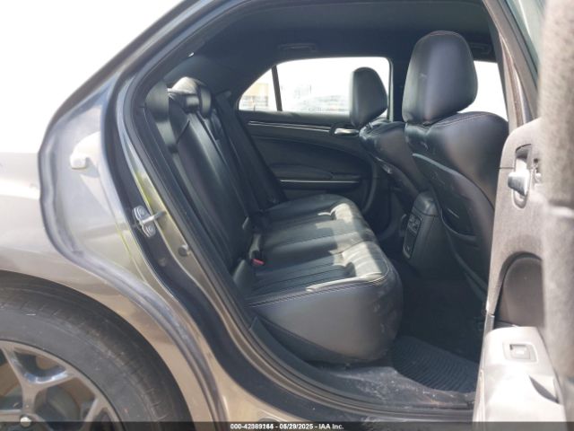 2C3CCABG5KH516295 Chrysler 300 300s