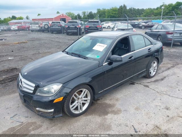 2012 MERCEDES-BENZ C 300 WDDGF8BB9CR205106 Photo 1