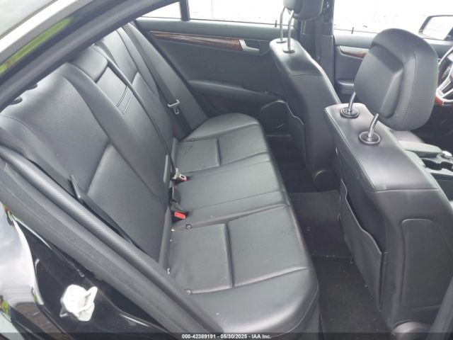 2012 MERCEDES-BENZ C 300 WDDGF8BB9CR205106 Photo 7