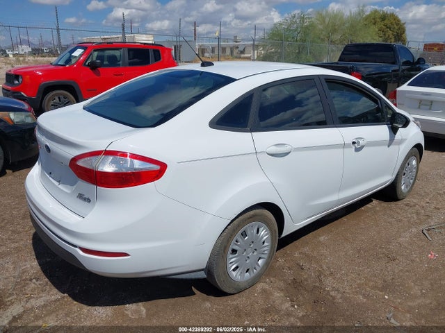 Ford 2019 2019 3FADP4AJ5KM130258 Image 4