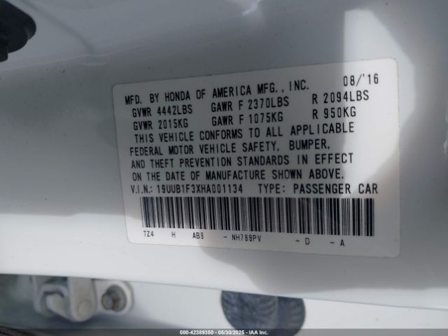 2017 ACURA TLX 19UUB1F3XHA001134 Photo 8