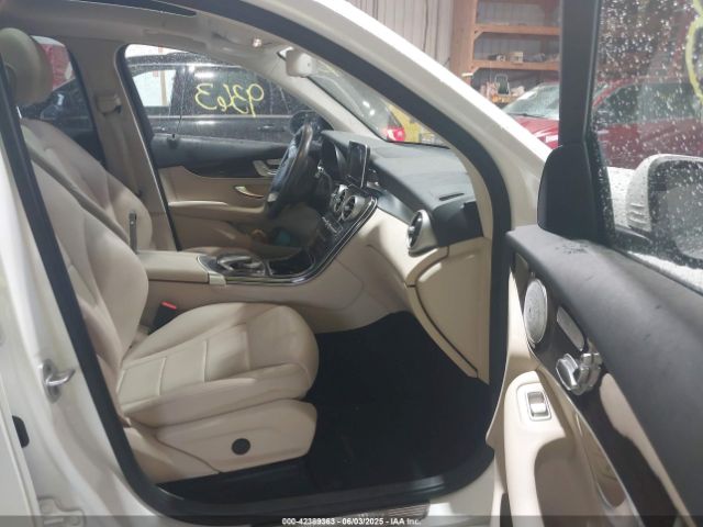 2016 MERCEDES-BENZ GLC 300 WDC0G4KB8GF014263 Photo 4